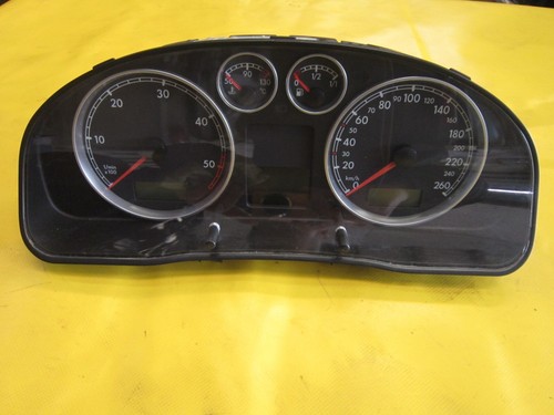 VW Passat 3BG,           Kombiinstrument, Tacho, 3B0 920 825 A, siehe Bilder,