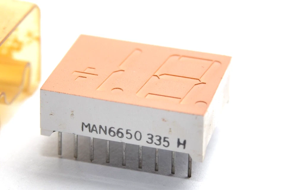 1+1/2 Digit 7-Segment-Anzeige Typ MAN6650, Orange, 630 nm / 14mm, LED-Display - Image 3 of 4