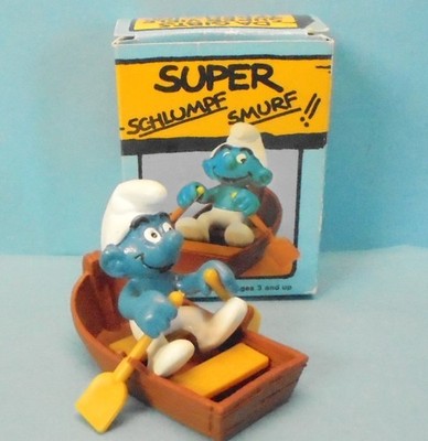 IM RUDERBOOT 40219 SUPER Schlumpf Nr 4 a Boot biegsam rotbraun Schleich OVP MiB