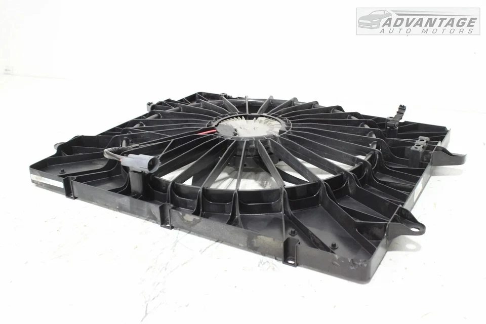 Buick Enclave 2018-2021 motor 3,6 L radiador ventilador de refrigeración motor y cubierta OEM Foto 4 de 4