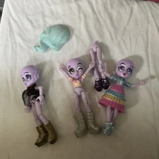 Moose Toys Capsule Chix Doll Lot For Parts