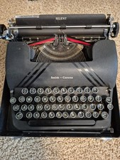 1940s Smith - Corona Sterling portable manual typewriter thumbnail