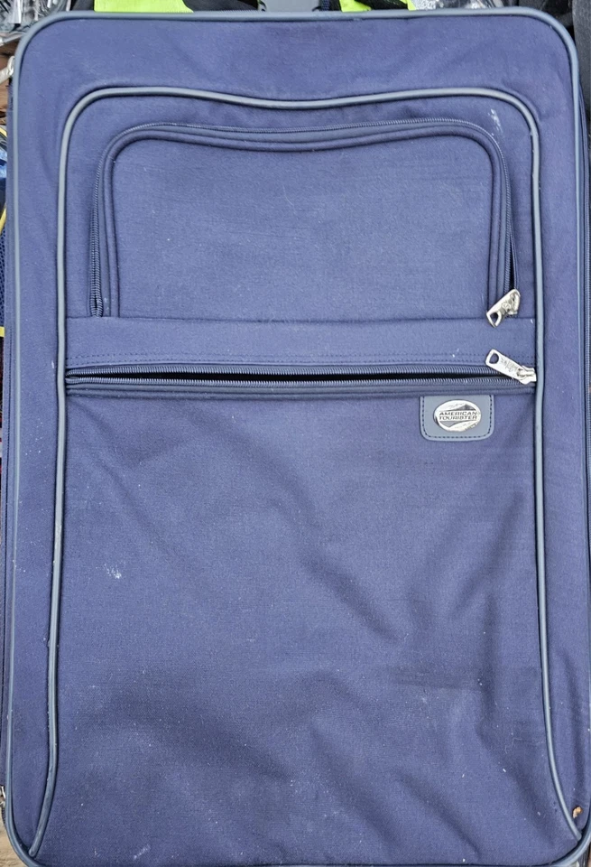 American Tourister Luggage Set 2-Piece 28" X 19" X 9" And 24" X 16" X 8 - Image 4 of 4