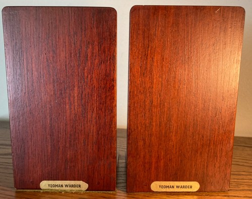 Pair of VINTAGE YEOMAN WARDER BRITISH BEEFEATER BOOKENDS! Excellent “Paint”! - Picture 8 of 8