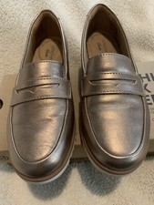 Clarks Women  s Shoes Collection By Serena Terri Gold Metallic Loafer Flat Size 6
