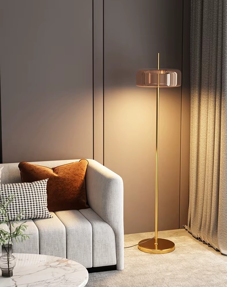 Lampadaire LED moderne design scandinave noir mat à intensité variable avec télécommande