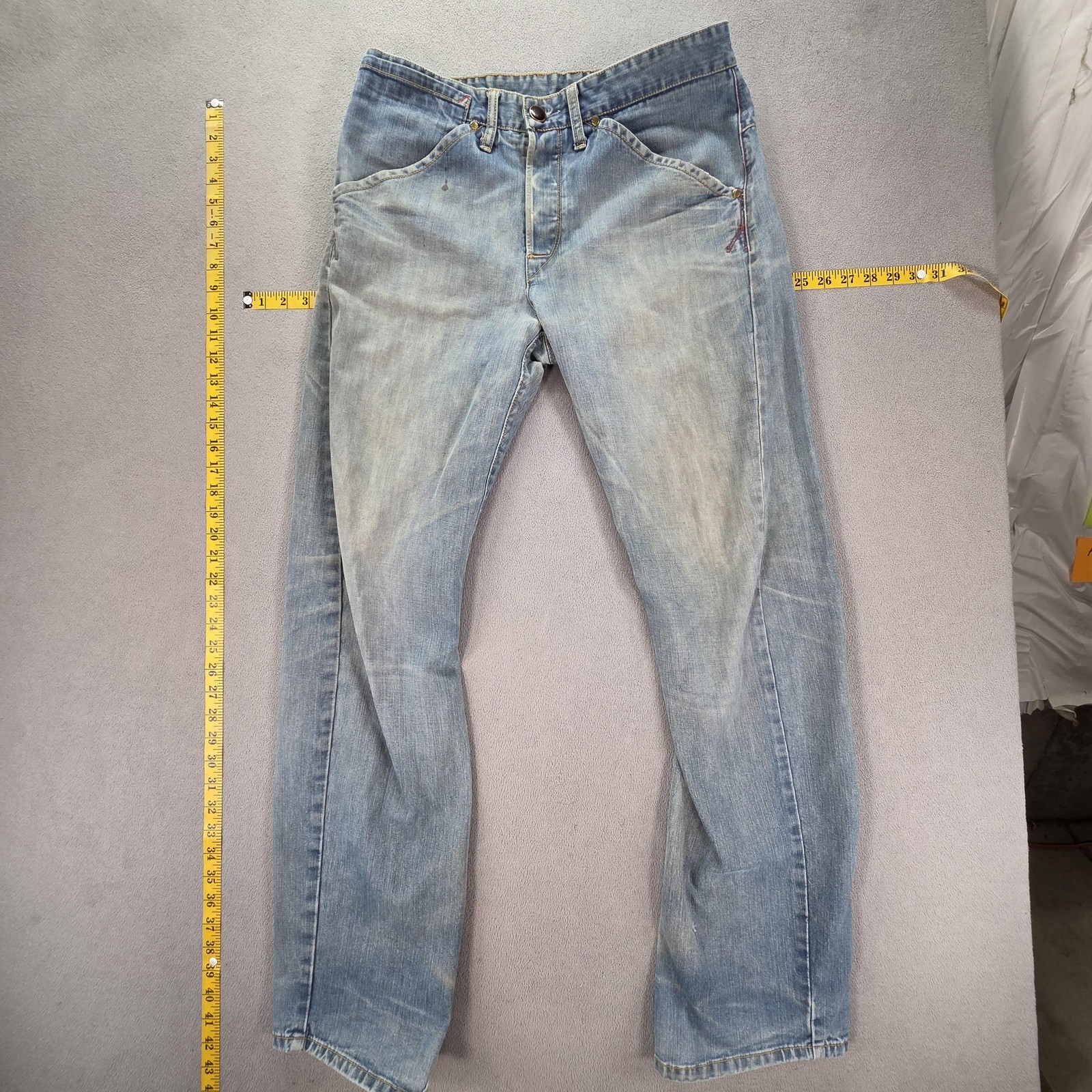 Mens Blue Light Wash Straight Twisted Fits 32x33
