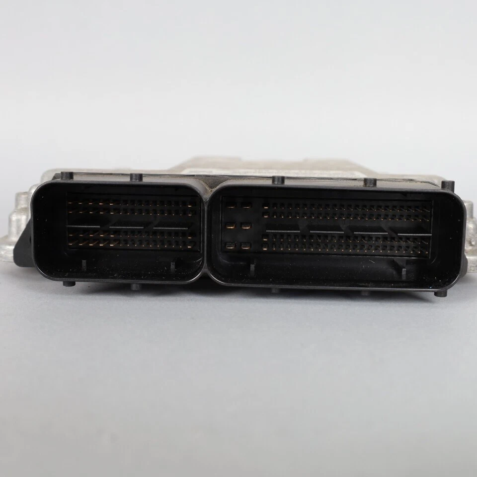 Computadora de motor Volkswagen Golf GTI 2010-2012 ECU ECM DME 1K0907115AQ OEM usada Foto 4 de 4