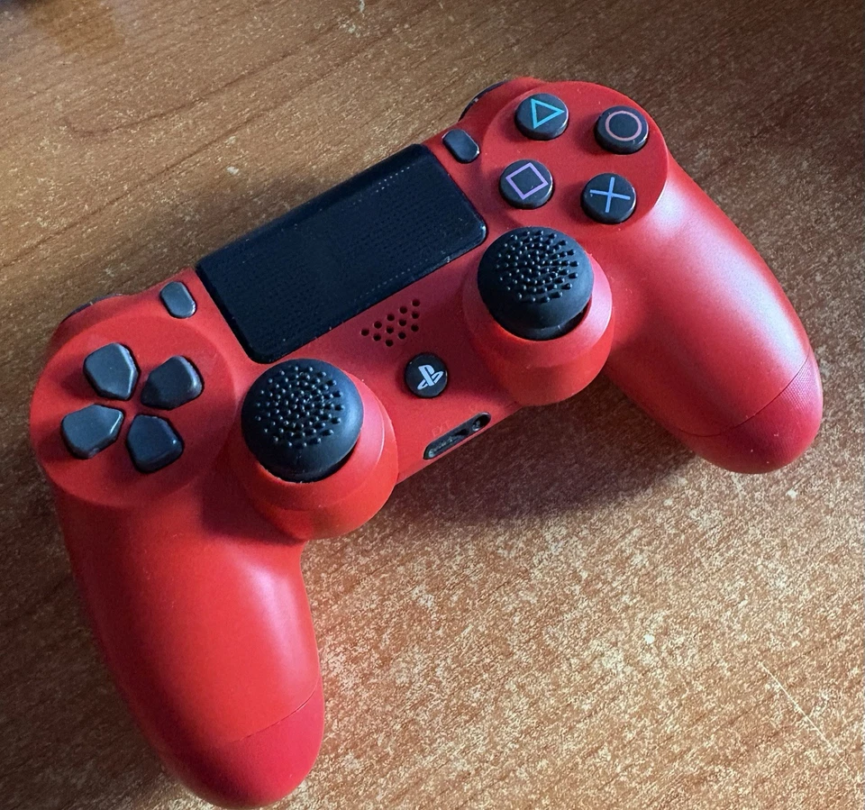 Sony PlayStation 4 Slim 1TB Console - Nera, compresa di cavi + giochi nelle foto - Immagine 2 di 4