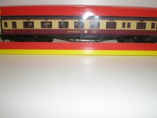 Hornby R 4188 BR 68ft Dining Car 'M234M' - blood custard