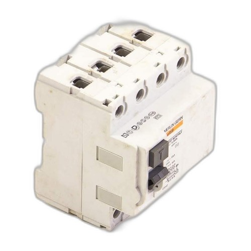 MERLIN GERIN | Multi9 23040 | USADO | USPP | PLC2DAY Usado en stock en PLC2DAY - Imagen 2 de 5