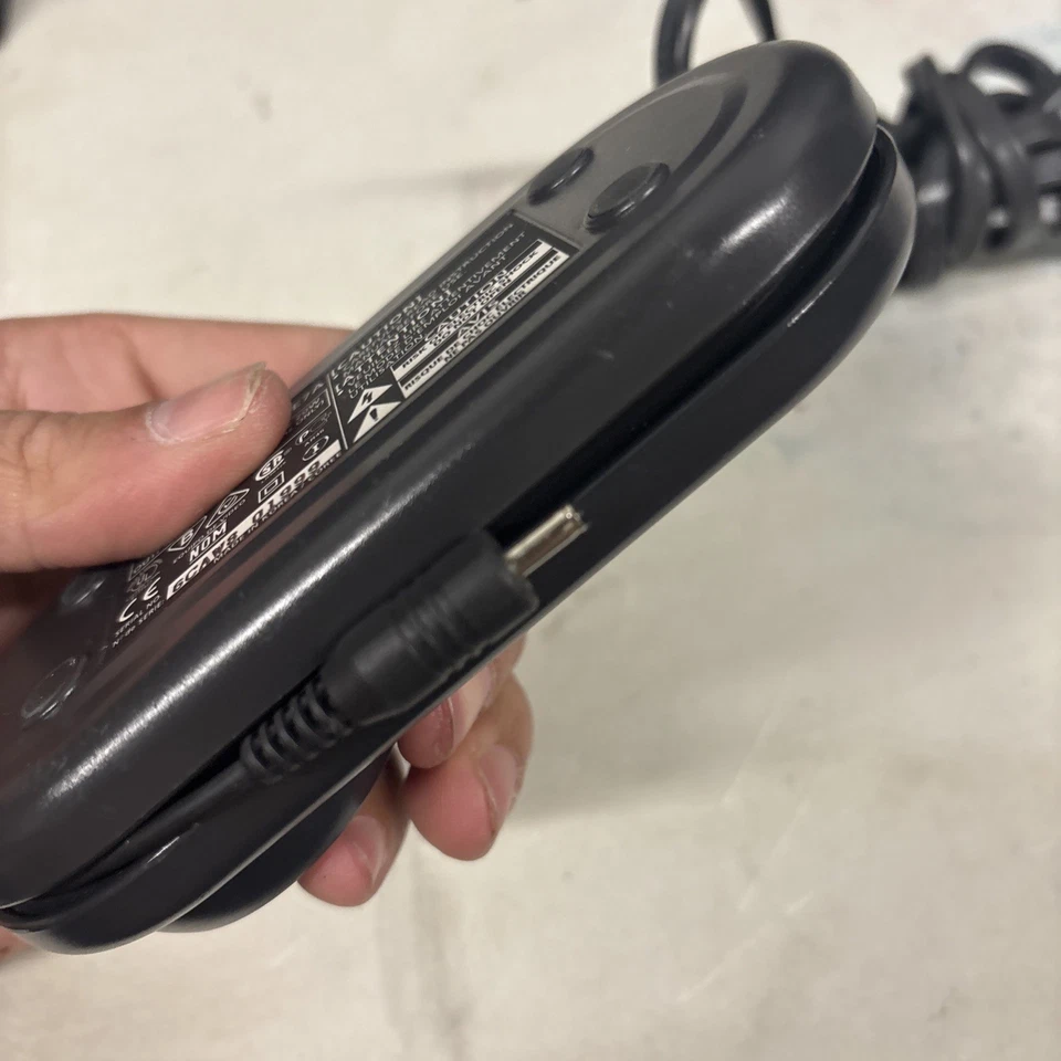 Cargador Adaptador de CA Original Samsung AA-E7 8.4V Fuente de Alimentación para Cámara Videocámara Foto 4 de 4