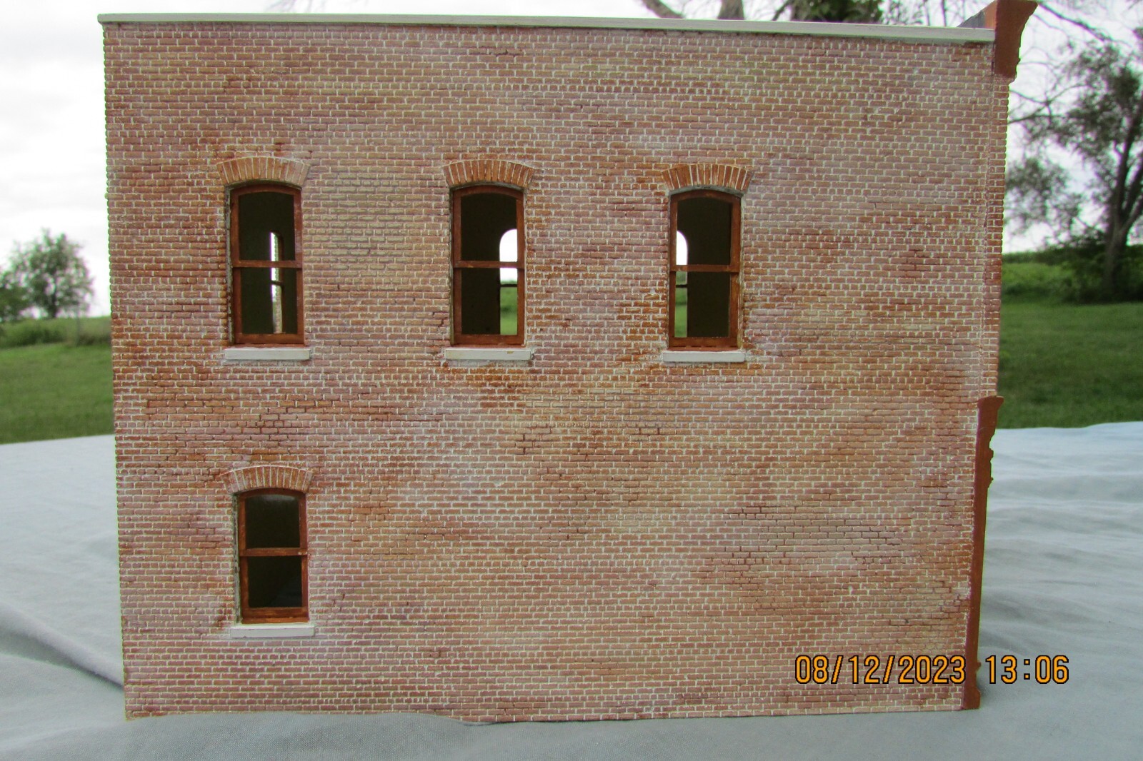 Picture 4 of 9