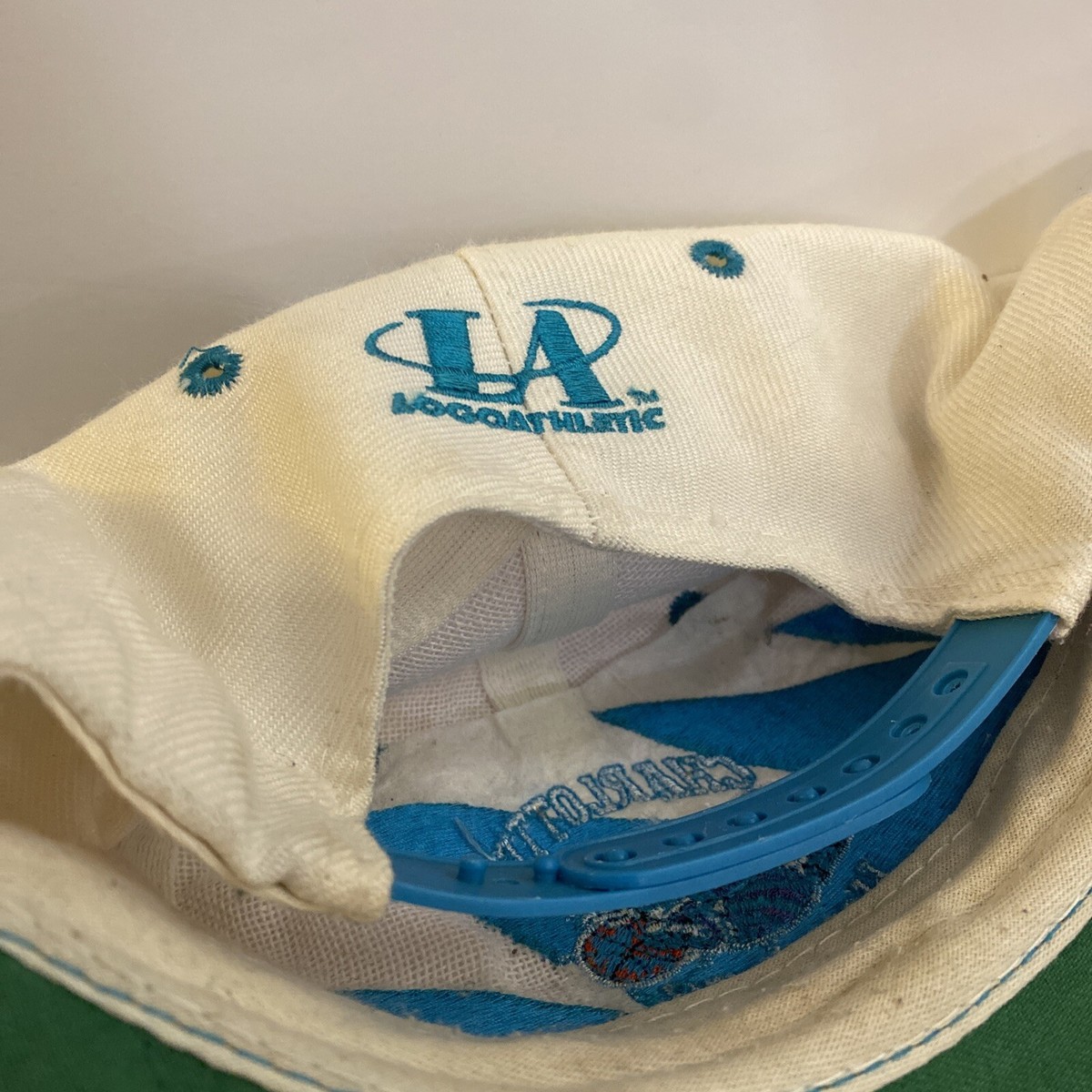 激レア☆希少 Charlotte Hornets 刺繍 キャップ 帽子 90's Vintage 90s Charlotte Hornets Sharktooth Logo Athletic
