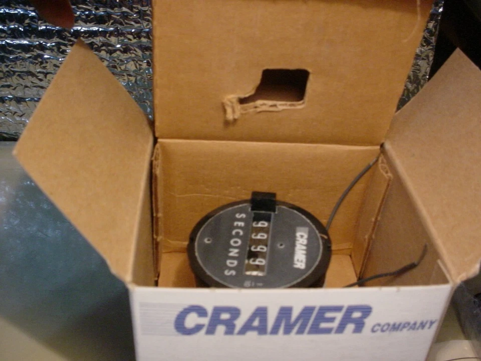 Cramer Timer #636WE100AA0008A 115volts 9999.95 seconds - Image 3 of 4