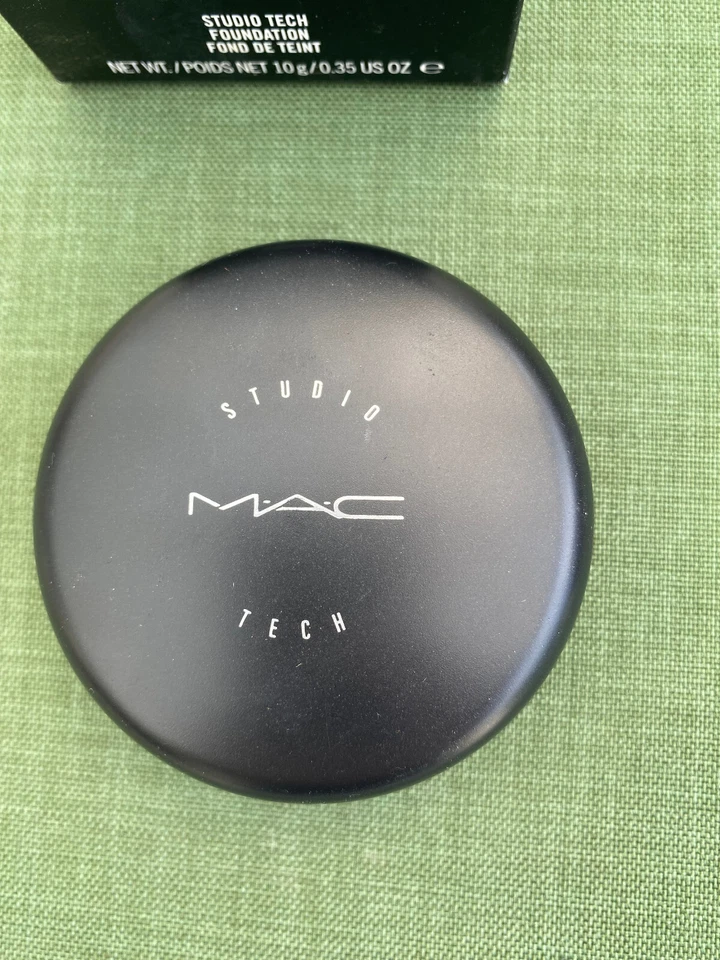 MAC Blot Make-Up Foundation Light NEU - Bild 4 von 4