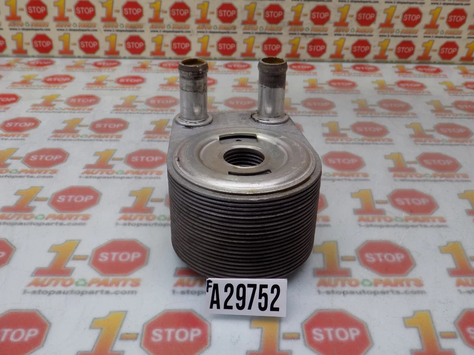 Ford E-250 2008-2014 enfriador de aceite de motor 2C2Z-6A642-CC fabricante original Foto 2 de 4