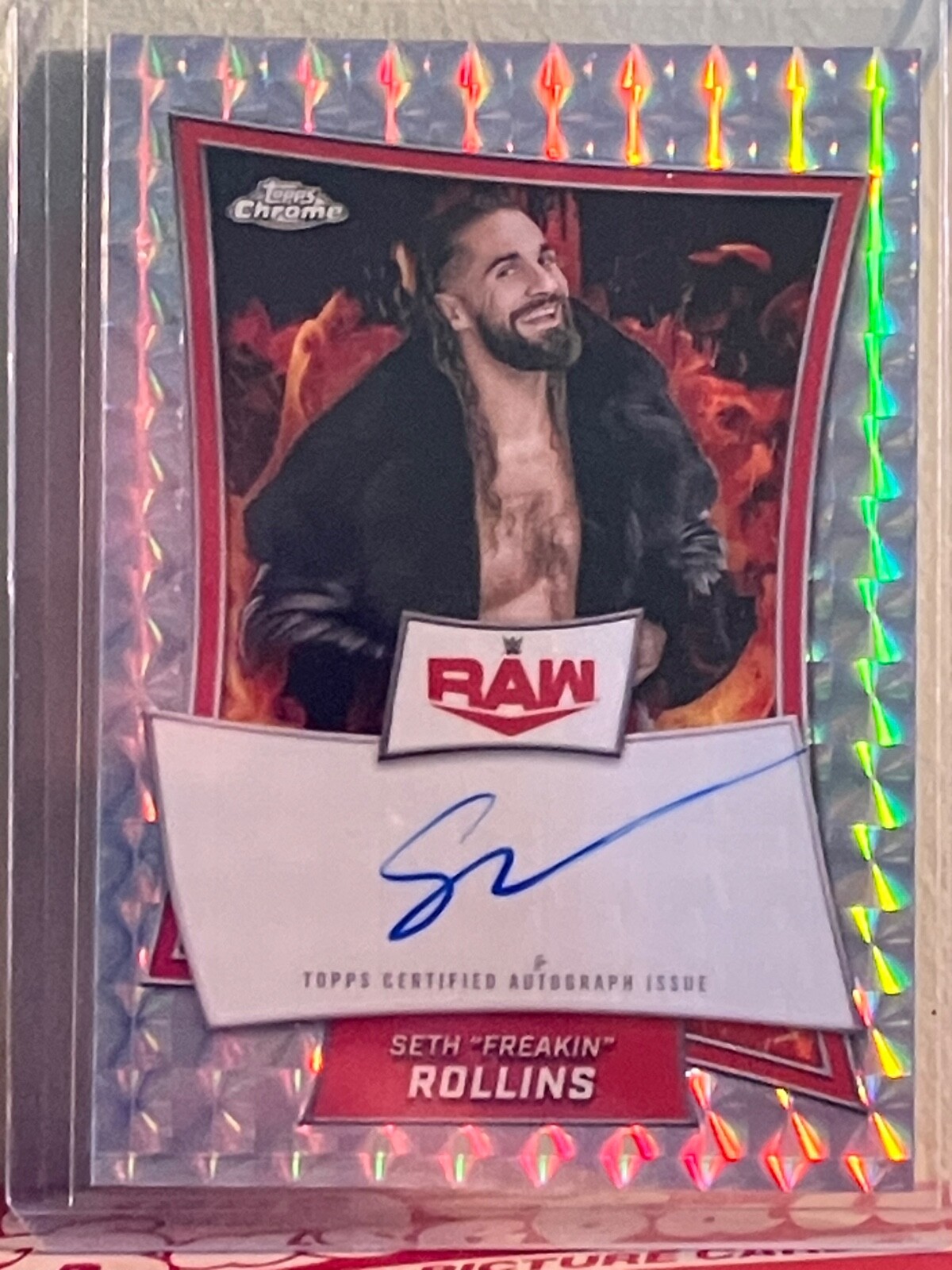 2025 TOPPS CHROME WWE SETH "FREAKIN" ROLLINS RED BRAND GEOMETRIC REFRACTOR AUTO