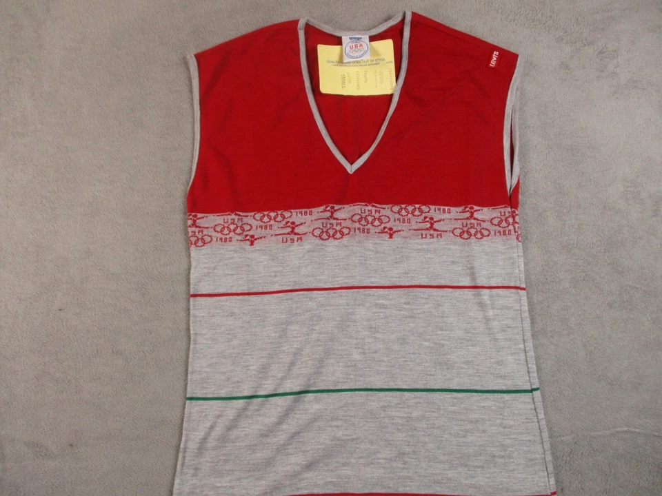 LOTE de 2 CHALECOS DE COLECCIÓN Levis EE. UU. Gimnasta Juvenil Pequeño Rojo Gris Boicoteado 80 Juegos Olímpicos Foto 2 de 4