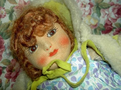 Adorable 1920/30 labeled CHAD VALLEY cloth doll original with 2 metal id buttons