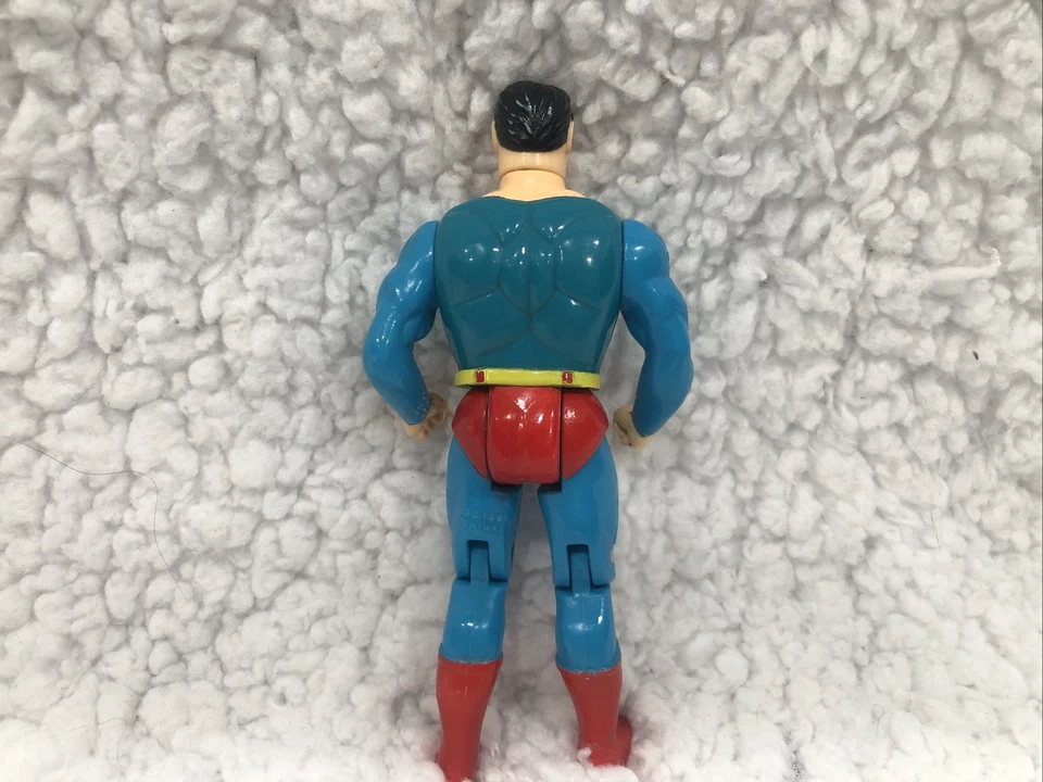 Vintage- DC Comics Superheroes- Superman Figure With Cape & Kryptonite Ring-1989 - Image 4 of 4