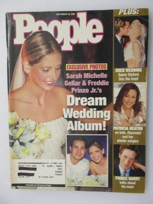 PEOPLE MAGAZINE SEPT 30, 2002 SARAH MICHELLE GELLAR & FREDDIE PRINZE JR WEDDING