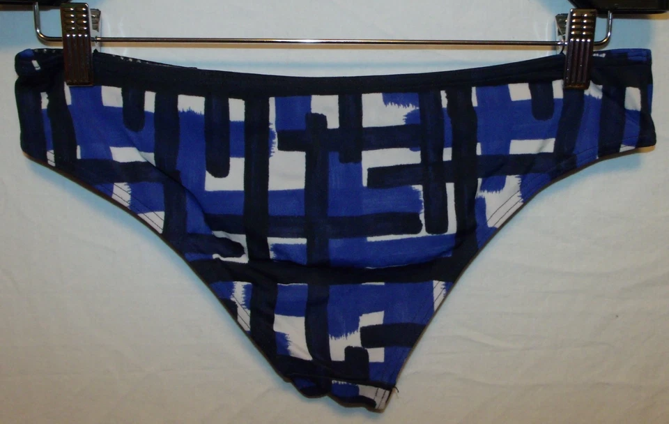 Raro CUSTO BARCELONA Bikini Natación Set 2 M Top 3 L Parte Inferior Geométrico Medios Mixtos Foto 2 de 4