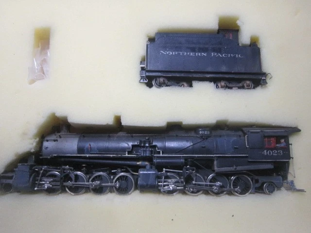 PFM Brass HO Scale Northern Pacific Z-3 2-8-8-2 #4023 Steam Loco & Tender - Image 2 of 4