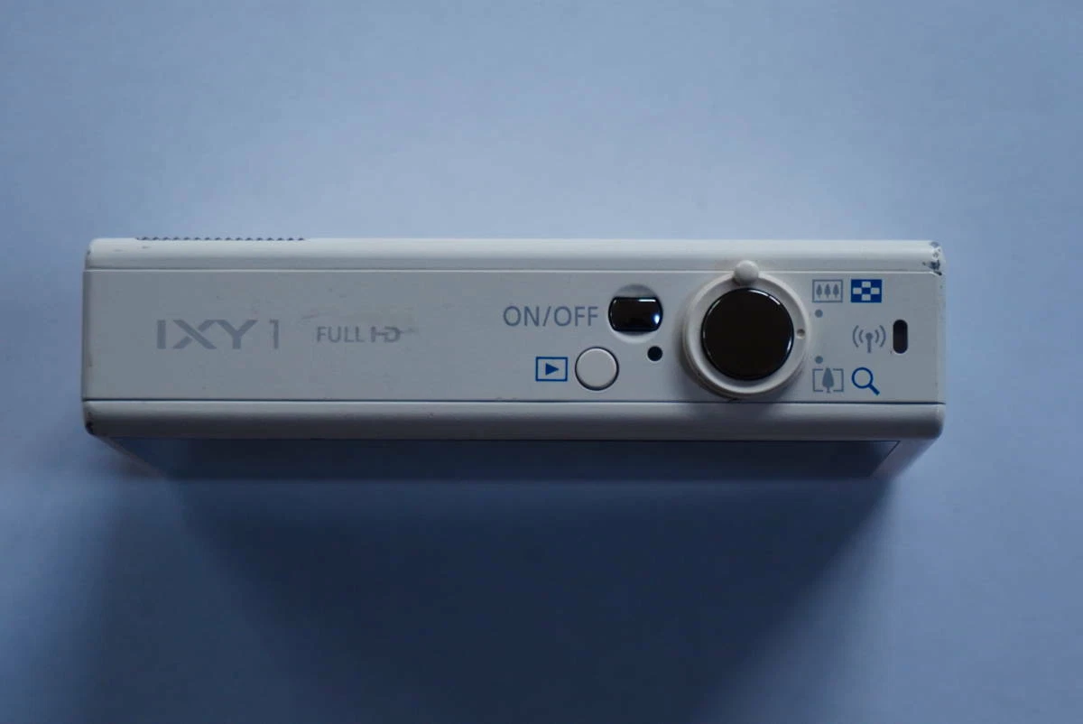 Canon Digital Camera IXY 1 White 12x Optical Zoom Wi-Fi Enabled