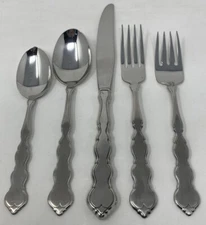 Oneida Valerie 5-Piece Place Setting Flatware: Fork Salad Fork Knife 2 Spoons