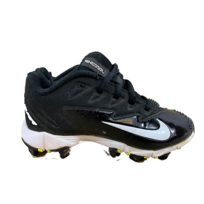 11c cleats