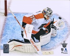 Carter Hart Philadelphia Flyers Unsigned Stanley Cup Playoffs Debut Photograph