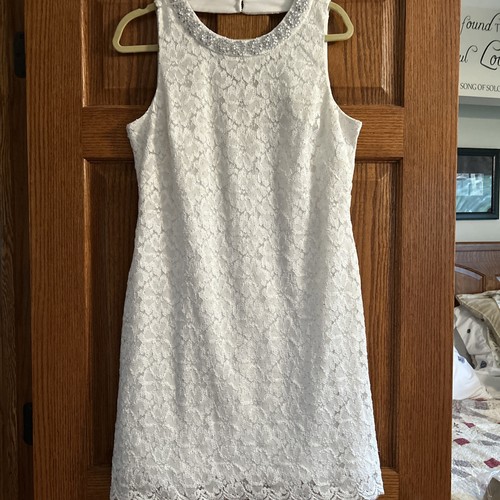 Scarlett Size 14 White Lace Beaded Dress