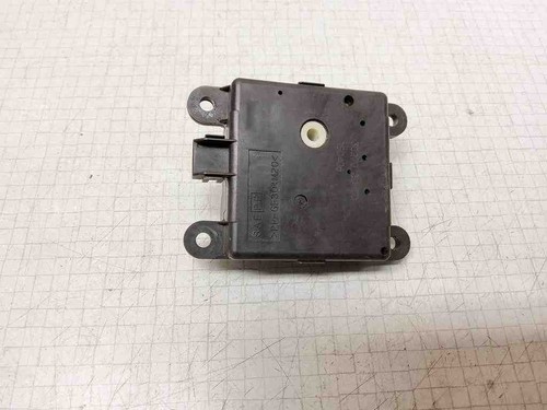 NISSAN ALMERA II N16 Luftmassenmesser 3C27030850 1.49 Petrol 2005 32539657