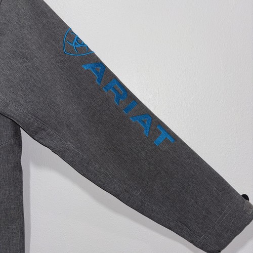 Boys Ariat Logo 2.0 Soft Shell Jacket Grey Blue Boys Size M (10-12) Windbreaker - Picture 20 of 24