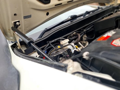 FOR MITSUBISHI TRITON MQ GAS BONNET STRUT UPGRADE 2015-2018 - Picture 2 of 3