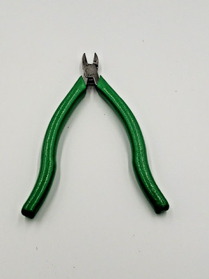 Xcelite EMS54 Diagonal Semi-Flush Steel Semi-Flush Cutting Plier - 5 1/2'' length