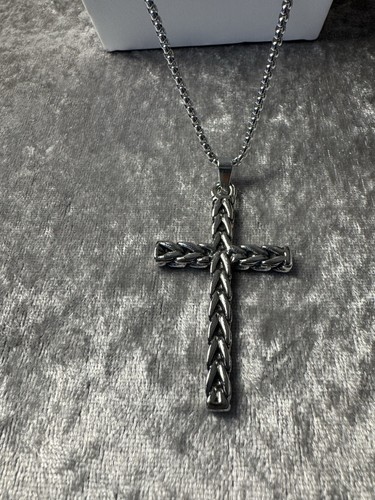 Men’s Long Chain Cross Necklace