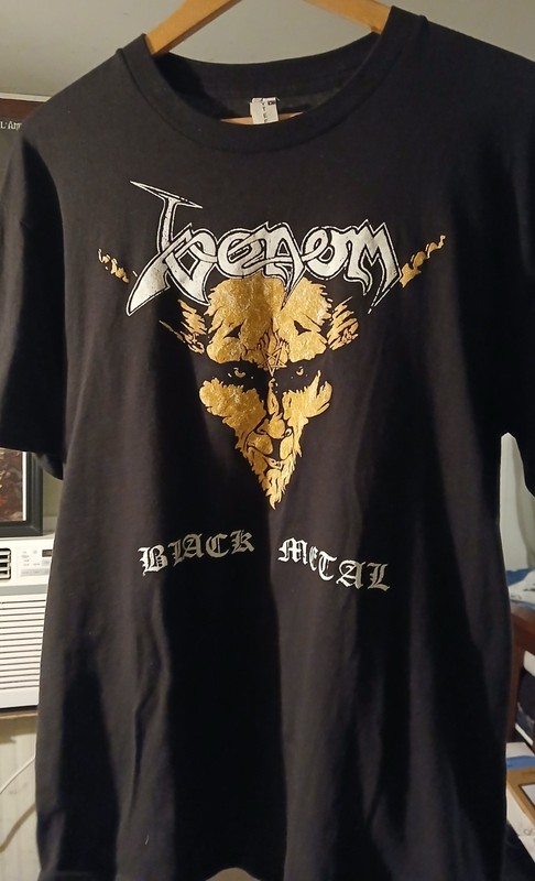 VENOM---MEN'S MEN T SHIRT LARGE NEW