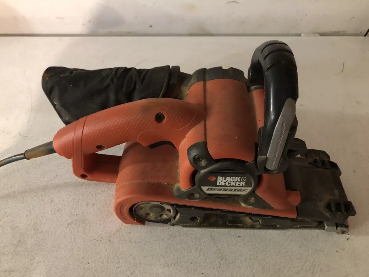 Black and Decker DS321 Belt Sander, 3 x 21, Orange