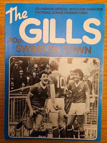 Gillingham Home Programmes 1981-82 - Picture 7 of 17