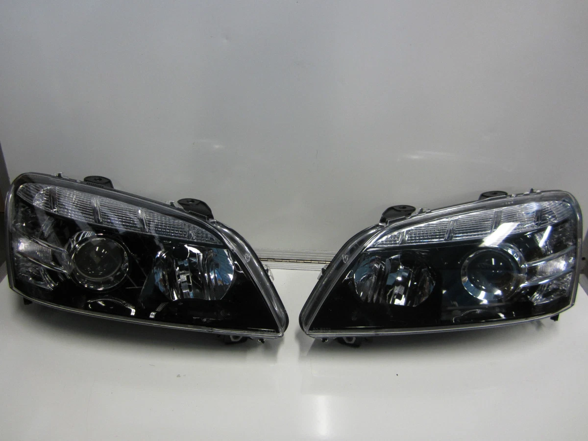 HOLDEN COMMODORE WM STATESMAN CAPRICE HEADLIGHT PAIR NEW LEFT AND