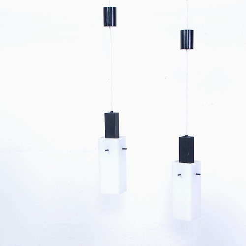 Coppia lampadari vintage Design anni 50 paralume parallelepipedo vetro opalino - Foto 2 di 11