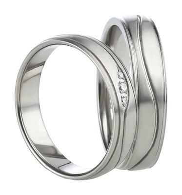 Trauringe Verlobungsringe Eheringe aus Titan mit Zirkonia Ringe Gravur  AB669