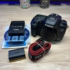 *NEW Canon EOS 7D Mark II Digital SLR Camera - Body Only - Shutter Count: 0*