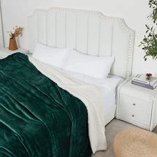 Green Sherpa Blanket Throw 90" x 108", King Size Super Soft Solid Reversible ...
