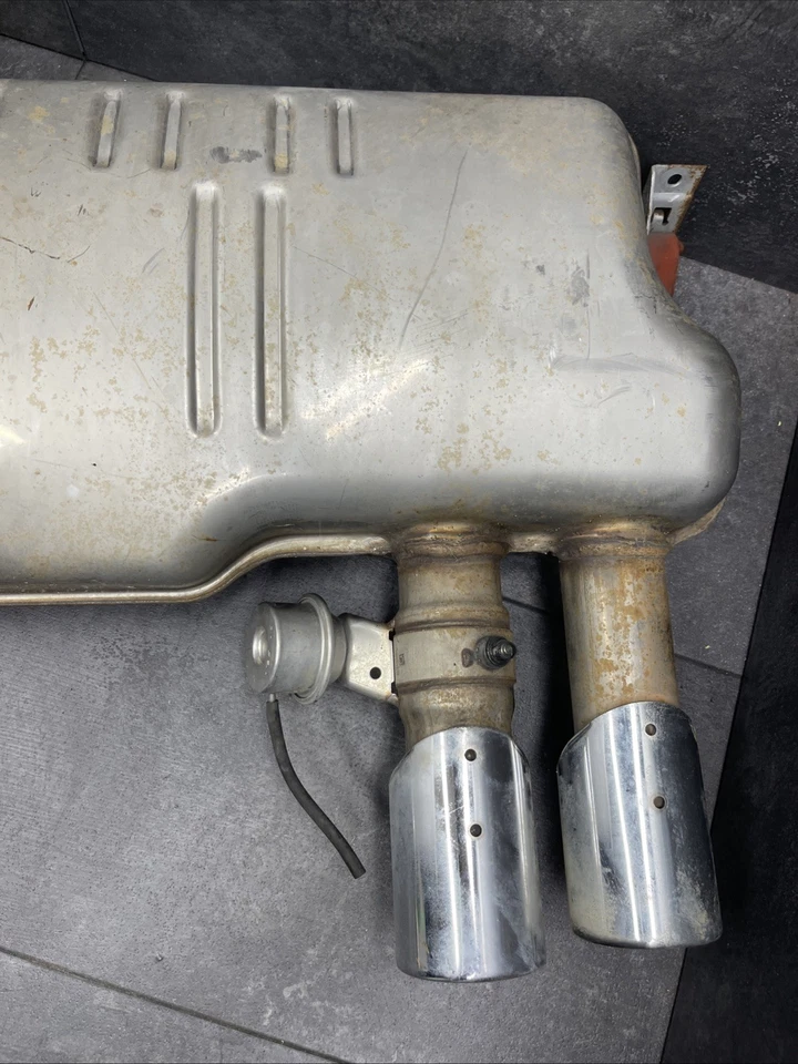 OEM 2011-2014 BMW X6M E71 SILENCIADOR TRASERO ESCAPE DOBLE PUNTA M Foto 4 de 4