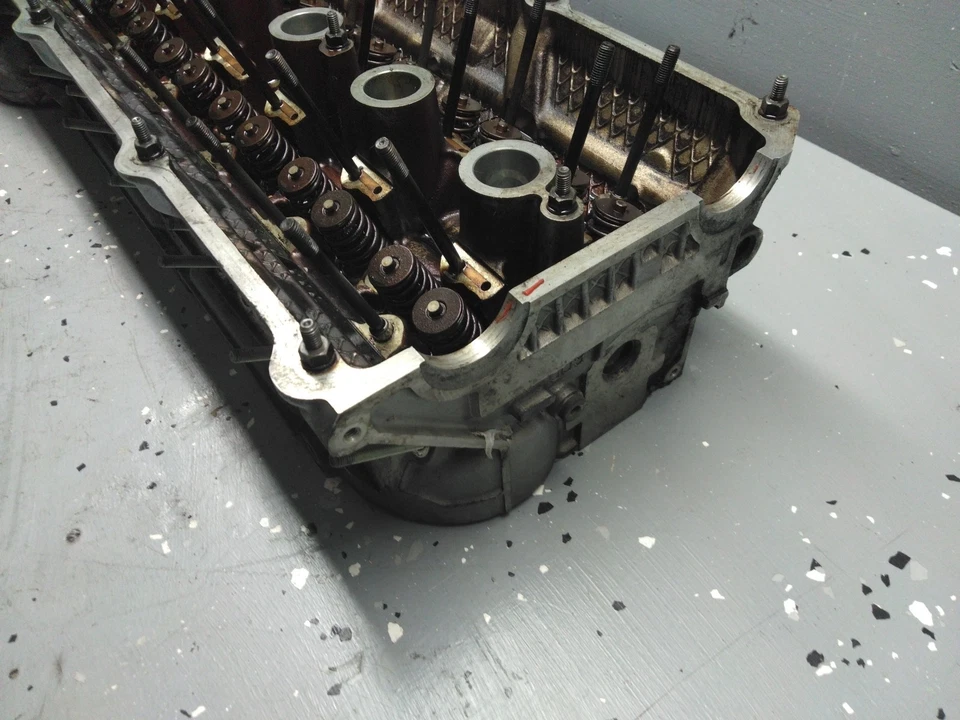 01 BMW Z3 E46 3,0 L culata, motor M54B30 3,0 L 6 cilindros 1436812 Foto 4 de 4