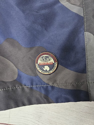 Napapijri Geographic Antartic Research Program Shorts Men's Small - Picture 2 of 5