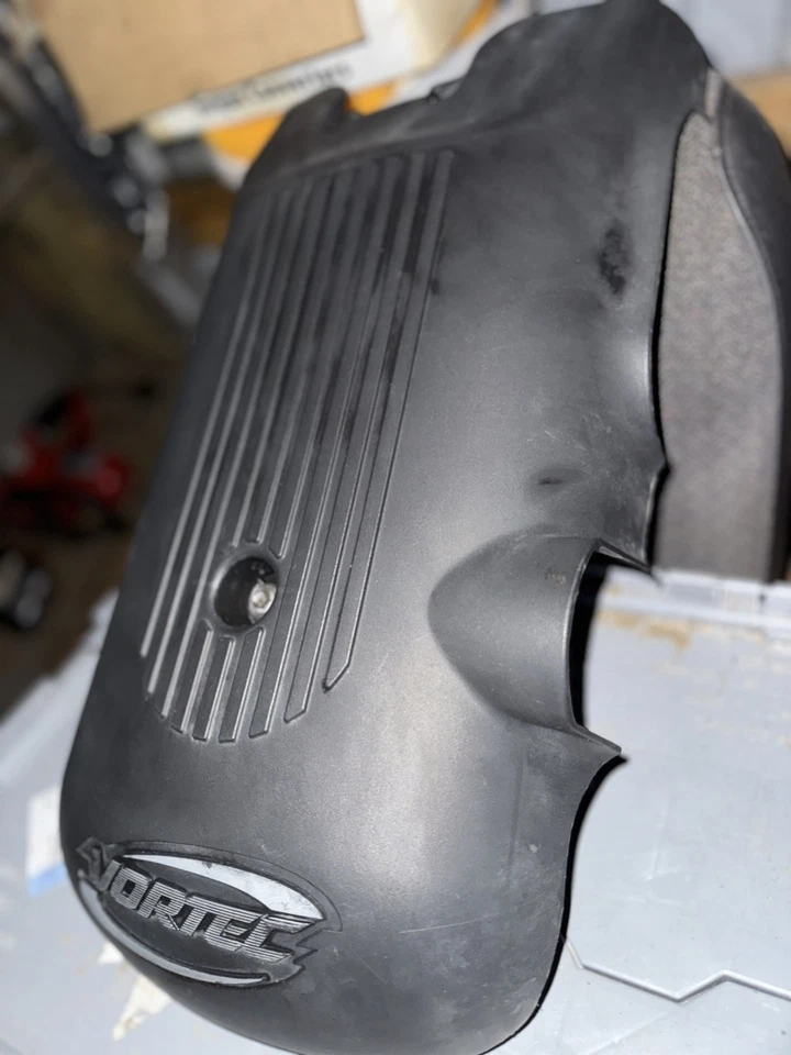 Capa de motor 05 GMC YUKON XL 1500 - Imagem 3 de 4